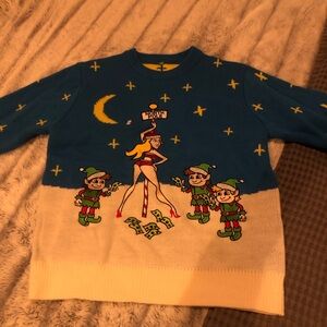 Men’s Christmas sweater medium